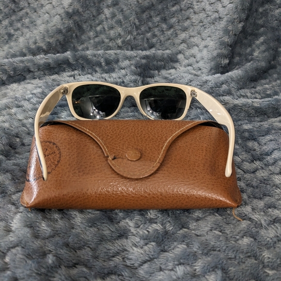 Ray Ban sunglasses - Picture 2 of 4